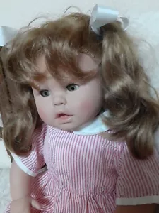 Hübsche Lissi Bätz Künstler Puppe mit Weichkörper 52 cm - Bild 1 von 8