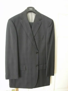 Hugo Boss Men's Gray check 100% Wool Suit Size US 40 IT 50 - Picture 1 of 8