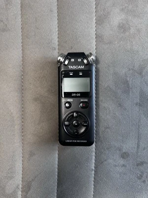 Tascam DR-05 Stereo Digital Audio Linear PCM Recorder -4GB MicroSD card Included - Image 1 of 4