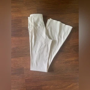 Forever 21 gerippte Schlaghose Small creme elfenbein Stretch Lounge Y2K-Stil - Bild 1 von 6