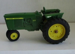 1960s John Deere Toy 3010 Tractor by Ertl w plastic rear wheel hubs - Picture 1 of 6