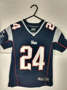 Camiseta deportiva azul de los New England Patriots Darrelle Revis NIKE juvenil pequeña en el campo de la NFL - Imagen 1 de 3