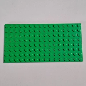 Lego Grundplatte Baubrett 8 x 16 Nieten hellgrün - Original (92438) - Bild 1 von 2