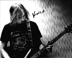 KRIST NOVOSELIC NIRVANA BASSIST SIGNED 8" x 10" PHOTO W/ COA GROHL COBAIN NIRVA - Picture 1 of 1