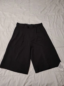 ASOS Design Mens Size 32 Black 12" Inseam pleated, new - Picture 1 of 10