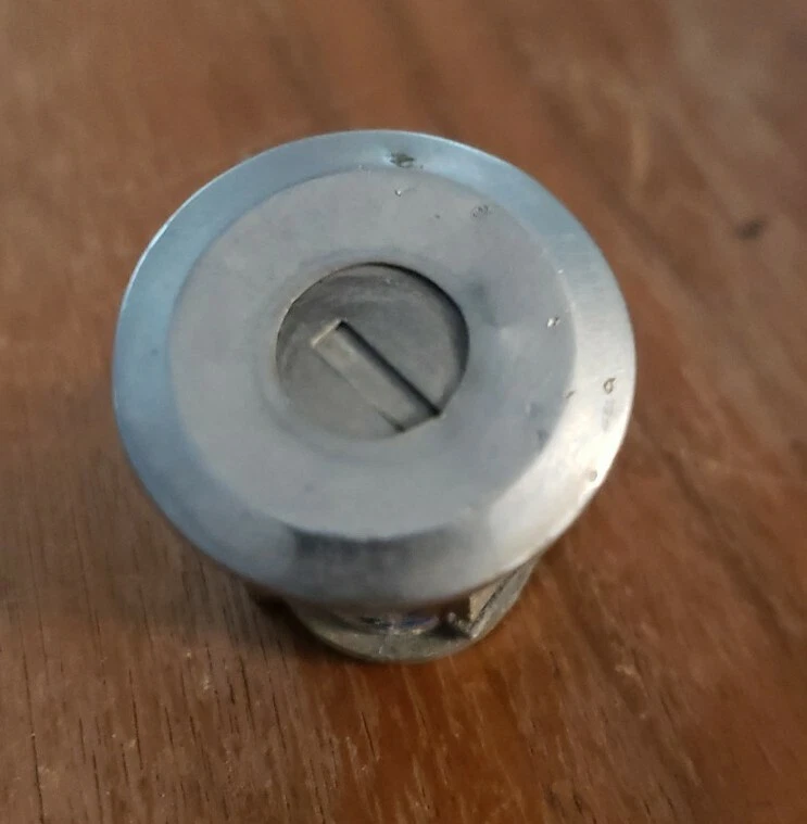 1968-74 AMC AMX Javelin Hornet Gremlin (1) Дверной Замок - Без Ключа - Б/У - Изображение 1 из 4