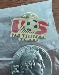 Vintage 1993 US Fußball USA Nationalmannschaft Pin - Bild 1 von 4