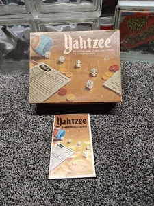 VTG Yahtzee 1975 E.S. Lowe Board Game 950 Family Skill Chance Compete Milton Bra - Picture 1 of 11