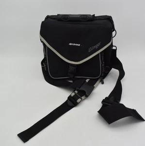 Borsa fotocamera Adorama Slinger fotografo videografo lato nero esterno - Foto 1 di 3