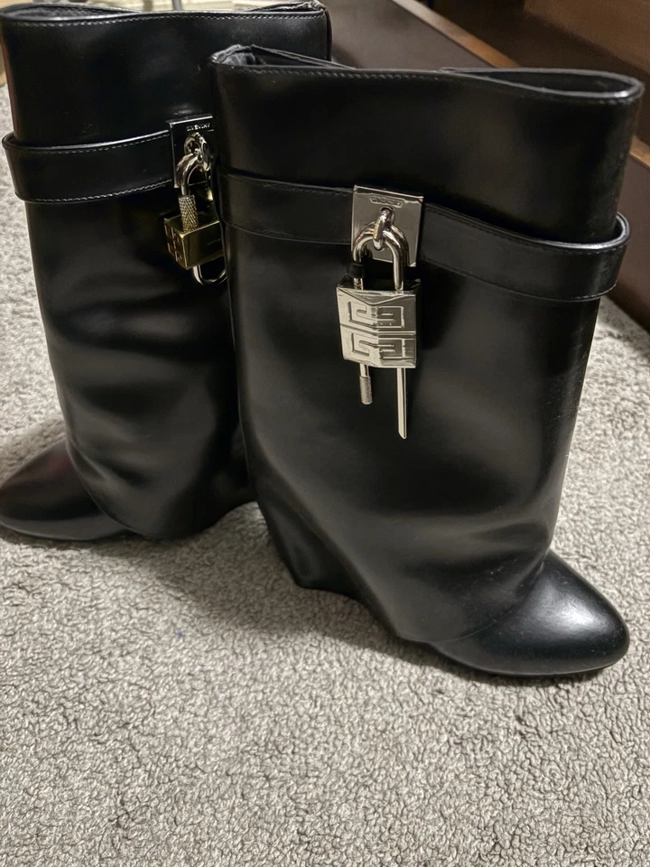 Givenchy Negro Foto 1 de 3