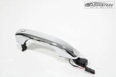 2020-2025 GMC SIERRA 2500 HD FRONT RIGHT OR LEFT SIDE EXTERIOR DOOR HANDLE OEM - Image 1 of 4