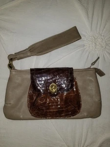 Muñequera de cuero Calleen Cordero $565, bolso pequeño, bolso de mano - Imagen 1 de 3