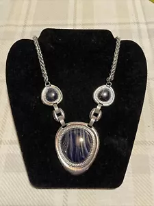 Collana Avon Denim Days Cabochon Blu & Oro Catena Tono Argento 18"" Firmata Nuova con etichette - Foto 1 di 6