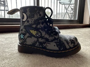 Dr. Martens JUNIOR 1460 SPACE HYDRO LEATHER LACE UP BOOTS Size 9 - Picture 1 of 6