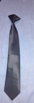 Childs Tie - Image 1 of 2