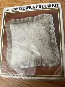 Unicorn Candlewicking Embroidery Pillow Kit 14 X 14 Unused Vintage Complete - Picture 1 of 6