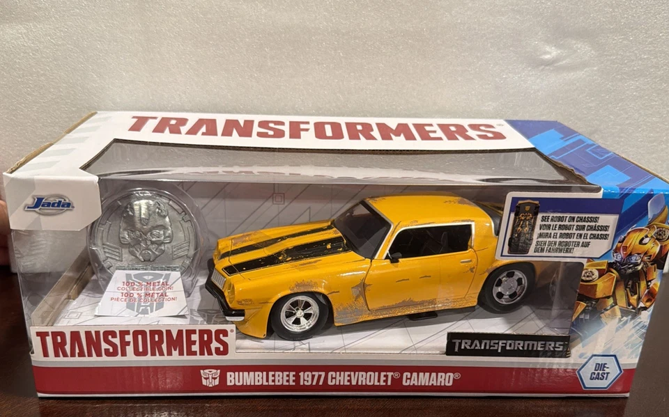 Bumblebee 1977 Chevrolet Chevy Camaro + Coin Transformers 1:24 JADA - Image 1 of 4