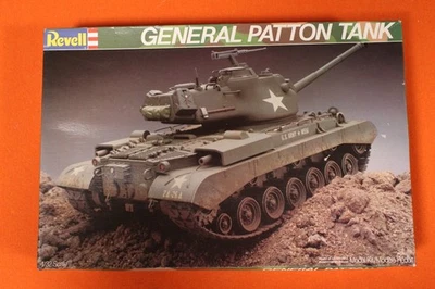 Revell General Patton 坦克 1/35 比例模型套件 #8306 开箱密封零件 — 第 1/2 张图片