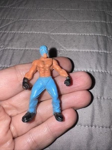 WWE Jakks Pacific Micro Aggression Rey Mysterio 2in Wrestling Figure 2006 - Picture 1 of 2