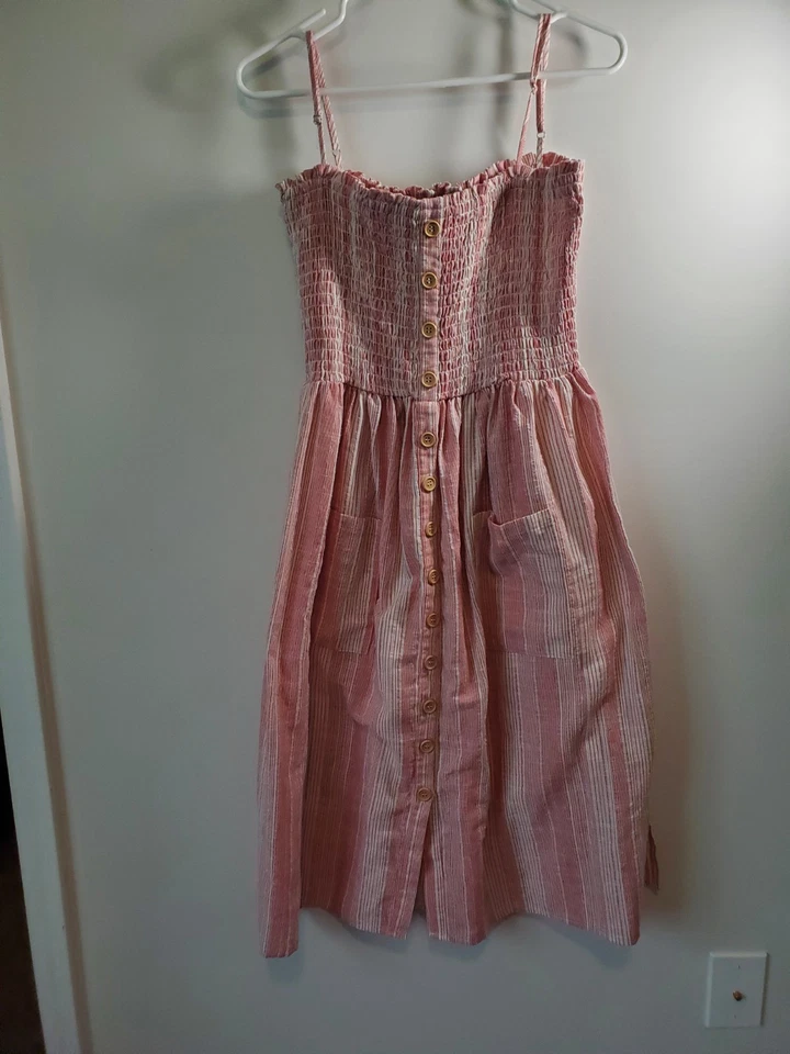 Vestido Calado Caballete Botique Rosa Rayas Botón Detallado Talla Grande Foto 1 de 4