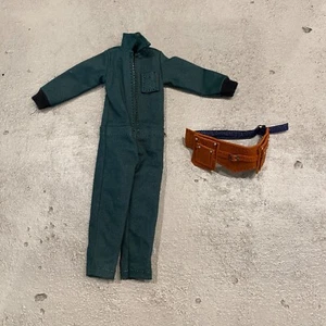 PB-MECH-SET: 1/12 Dark Green Fabric worksuit and tool belt for 6" Slim body - Picture 1 of 4