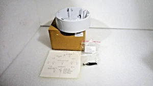 Pelco IMPBB-ES IP Sarix Pro Back Box Outdoor Surface Mount - Picture 1 of 3