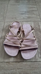 woman sandals size 6 - Picture 1 of 2