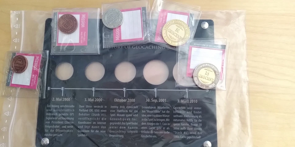 Geocoin Geocents 5 Coins inkl. Aufsteller - Bild 1 von 1