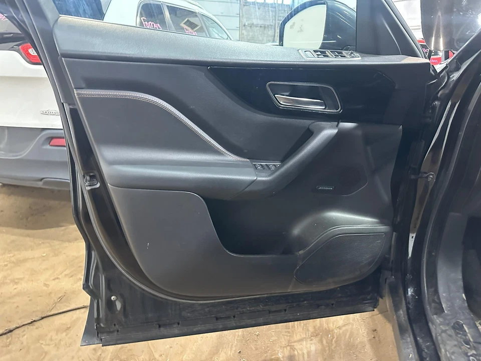 17 18 19 20 JAGUAR F-PACE Front Door Trim Panel Driver Side Left Foto 1 de 1
