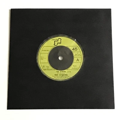 Ray Stevens - The Streak 7" Vinyl Record - 6146 201 VG+ - Image 1 of 4