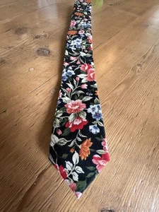 Bar III Men's Black Lassen Floral Slim Self Tied Necktie 55 x 2.5 in - Picture 1 of 3