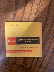 NOS 2 Wratten  Kodak No 31  Filter 2x2 inch (50mm)  Gelatin RARE - Picture 1 of 4