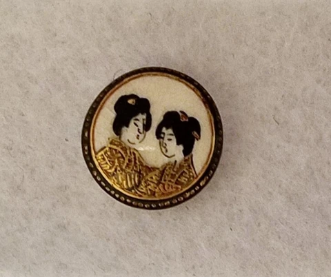 SCARCE ANTIQUE HAND PAINTED SATSUMA CERAMIC W/TWO BEAUTIFUL GEISHAS,  5/8" Cover