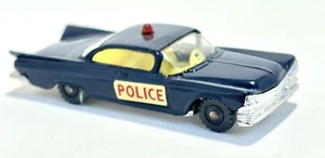 Husky Buick Electra 1960 coche de policía azul Gran Bretaña diecast vintage - Imagen 1 de 6