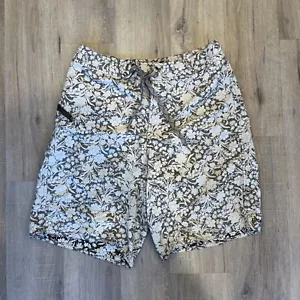 Patagonia Unlined Swim Trunks Men's 30 Floral Zip Pocket Reverse Print Grommets - Picture 1 of 11