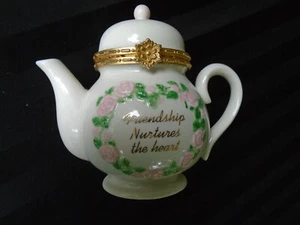 Tetera musical de baratija C-627 SF Music Box Co. "Algunas de mis cosas favoritas" - Imagen 1 de 4