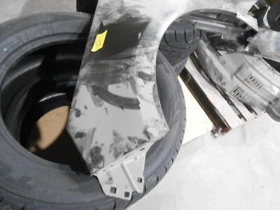 Guardabarros imprimado negro Ford Edge 15-19 Foto 1 de 3