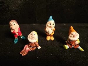 Juego de figuras de cerámica vintage de Walt Disney Blancanieves y los siete enanitos Japón - Imagen 1 de 21
