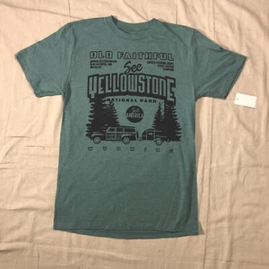Yellowstone National Park Wyoming See America Print On SMALL Light Green T-Shirt - Picture 1 of 5
