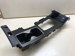 13 - 17 HONDA ACCORD SEDÁN CONSOLA DE CAMBIOS AJUSTE PORTAVASOS DE FÁBRICA A/T - Imagen 1 de 5