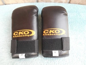 CKO Size Medium Kick Boxing Gloves. - Picture 1 of 7