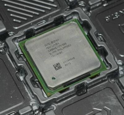 Intel Pentium 4 3.0GHZ HT Socket 478 CPU 3.0/1M/800 SL7E4 SL7PM SL79L - Image 1 of 4