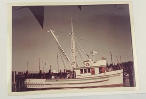 Star of the Sea Fishing Vessel 5x7 Color Photo Crew on Deck Maritime Boat - Picture 1 of 7