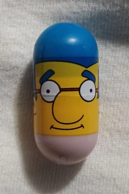 VINTAGE RETIRED SPIN MASTER 2004 SIMPSONS MIGHTY BEANZ NUMBER 6 MILHOUSE BEAN - Image 1 of 4
