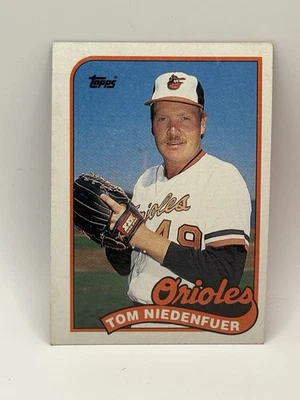 1989 Topps - Tom Niedenfuer #651 - Image 1 of 2