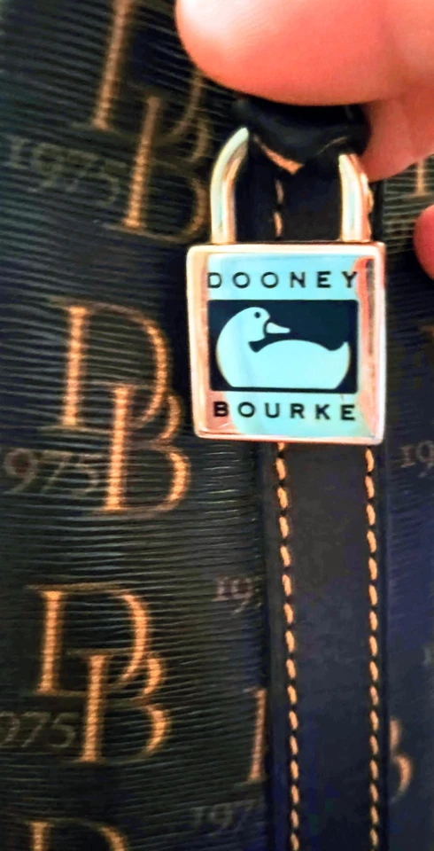 Dooney and Bourke Vintage Handbag. - Image 1 of 4
