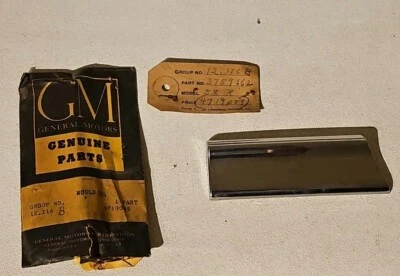 Chevrolet GM 1958 lado derecho moldura cromada pieza nueva # 4719089 Foto 1 de 4