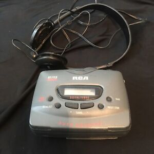 RCA RP-1880A Portable Digital AM/FM Radio Cassette Player Walkman Tested w/hdpho