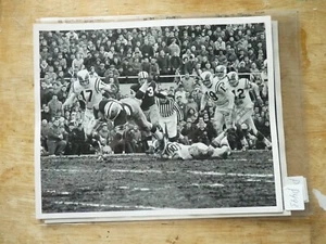 1963 CFL FOOTABLL PHOTO HAMILTON  BOBBY RONTY VS MONTREAL ED LEON BILLY WAYTE  - Imagen 1 de 2