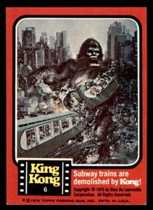 1976 Topps King Kong #6 Subway trains are demolished by Kong! EX/MT *d2